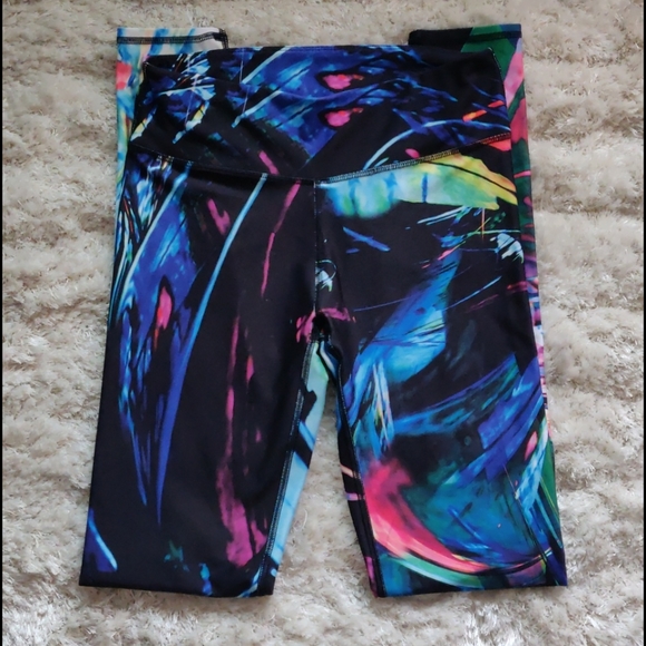 Fabletics Pants - EUC High waisted full length colorful leggings